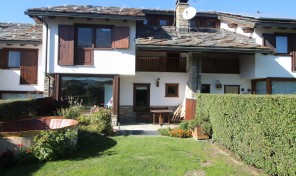 Villa a schiera in Aosta Villa a schiera in Aosta
