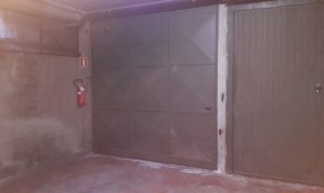Garage in Aosta, Corso Lancieri di Aosta Garage in Aosta, Corso Lancieri di Aosta