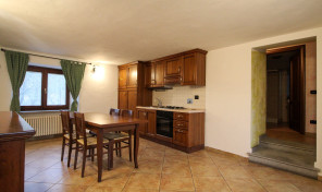 GRESSAN, AMPIO TRILOCALE CON POSTO AUTO E TAVERNA, RIF. M5 GRESSAN, AMPIO TRILOCALE CON POSTO AUTO E TAVERNA, RIF. M5
