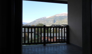 Charvensod, luminoso alloggio con garage, RIF. M17 Charvensod, luminoso alloggio con garage, RIF. M17