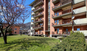 AOSTA, AMPIO ALLOGGIO CON TERRAZZO, RIF. M54 AOSTA, AMPIO ALLOGGIO CON TERRAZZO, RIF. M54