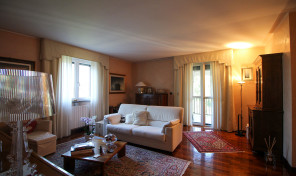 QUADRILOCALE FINITURE DI PREGIO, RIF. M70 QUADRILOCALE FINITURE DI PREGIO, RIF. M70